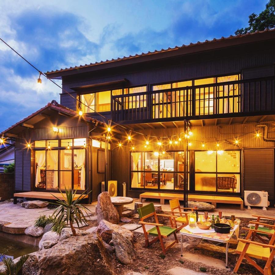 Villa Nostalgiaノスタルジア Yokosuka Exterior foto